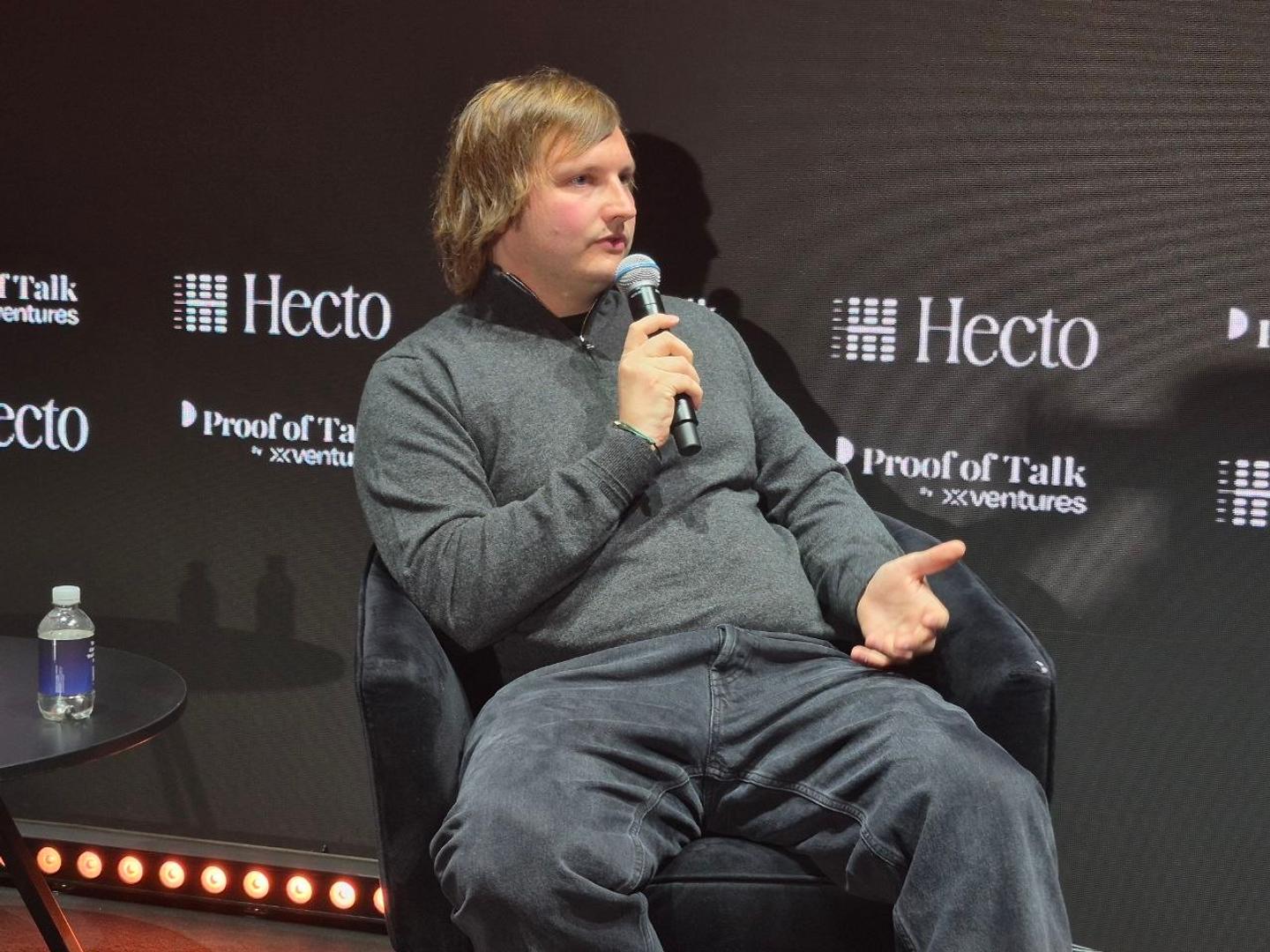Aave dan Solana: Token yang Bikin Crypto Bangkit Lagi?
