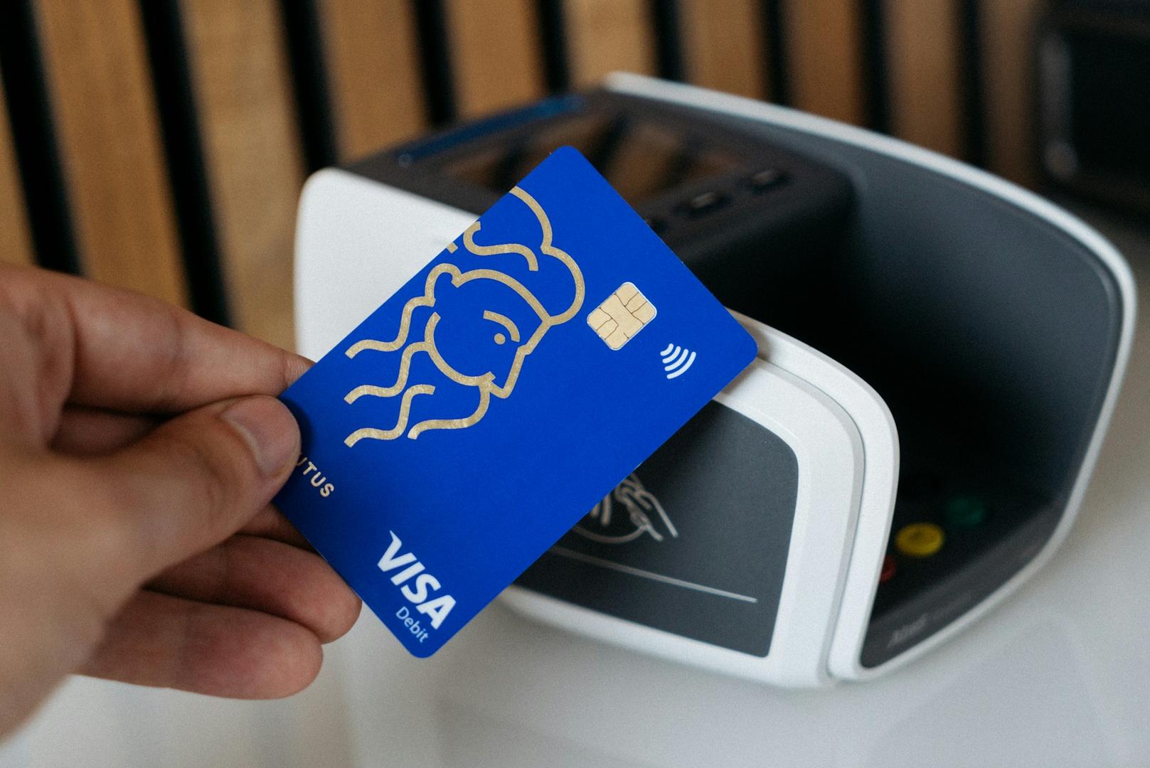 Pengeluaran Kartu Crypto Tembus $1 Miliar, Gimana Ceritanya?
