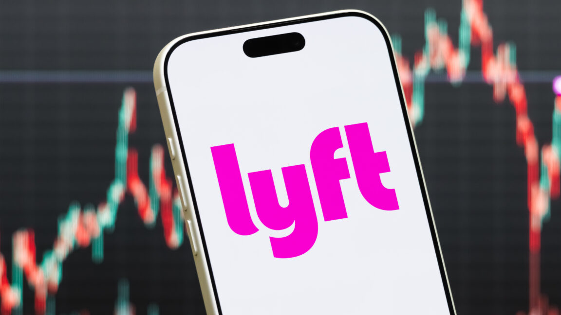 Lyft Bayar $272,5 Juta Akhir Sengketa Driver